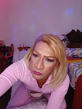 Candy-love87 online show from May 15, 2:48 pm
