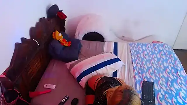 Candy-love87 online show from February 21, 2:52 pm