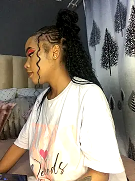 Snapshot of Nicole_Liam_ chatting on September 30, 8:26 pm Nicole Liam online show from September 30, 8:26 pm
