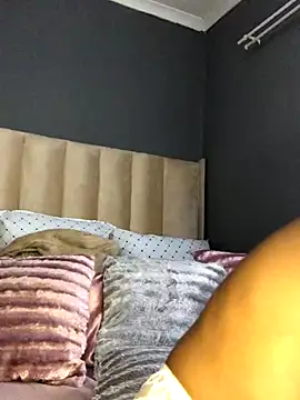 Snapshot of Nicole_Liam_ chatting on October 19, 1:36 pm Nicole Liam online show from October 19, 1:36 pm