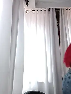 Blair Elliss online show from April 14, 2:33 pm