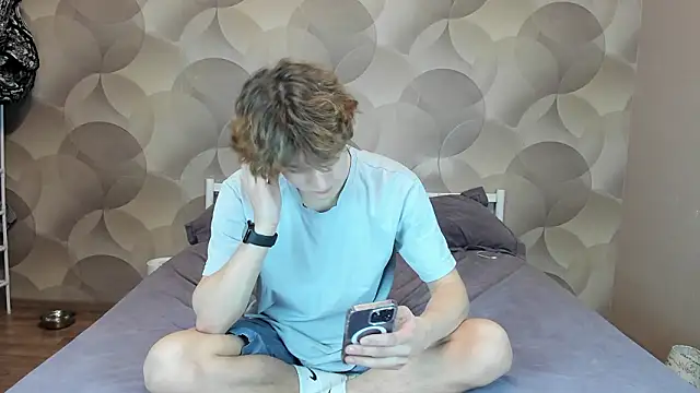 Snapshot of Ian_Flor chatting on January 16, 2:43 pm Ian Flor online show from January 16, 2:43 pm