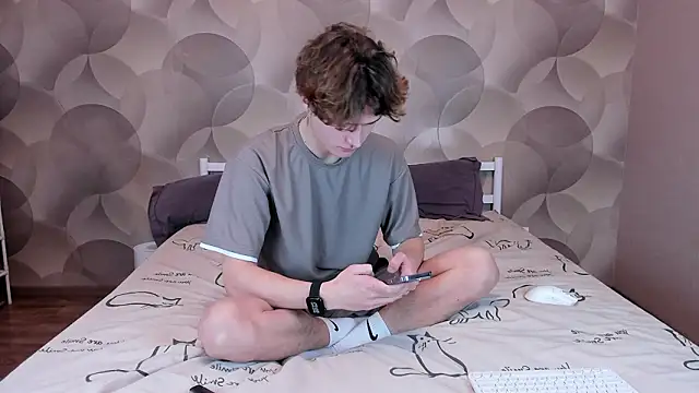 Snapshot of Ian_Flor chatting on February 20, 3:14 pm Ian Flor online show from February 20, 3:14 pm