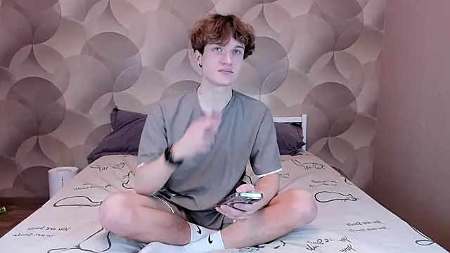 Snapshot of Ian_Flor chatting on February 13, 3:23 pm Ian Flor online show from February 13, 3:23 pm