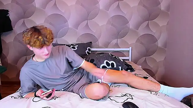 Ian Flor online show from November 23, 6:29 pm