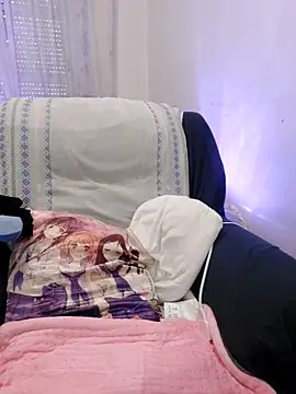 Kimiechanuwu online show from February 7, 3:42 pm