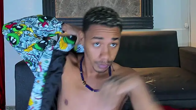 Hottwinkguys online show from February 25, 2:34 am