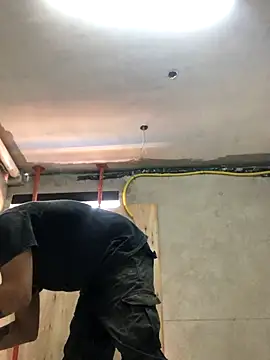 Edanvvv online show from September 29, 1:50 pm