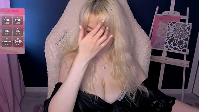 yourcutemouse online show from June 16, 4:07 pm