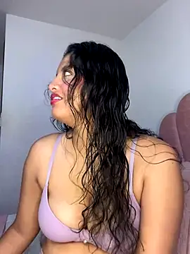 Snapshot of tati__22 chatting on November 14, 4:54 pm tati 22 online show from November 14, 4:54 pm