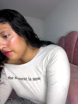 Snapshot of tati__22 chatting on November 27, 4:51 pm tati 22 online show from November 27, 4:51 pm