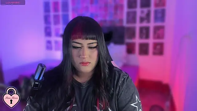 Snapshot of Tellme_Alexa chatting on November 16, 4:17 am Tellme Alexa online show from November 16, 4:17 am