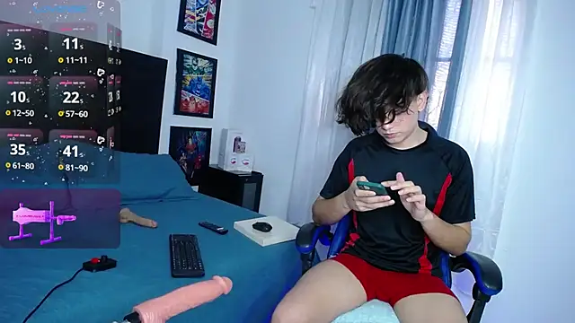 Snapshot of andyboy- chatting on October 9, 9:48 pm andyboy- online show from October 9, 9:48 pm