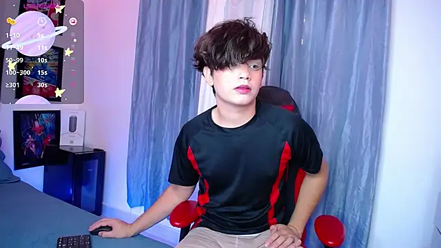 Snapshot of andyboy- chatting on February 12, 9:54 pm andyboy- online show from February 12, 9:54 pm