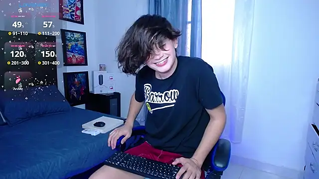 Snapshot of andyboy- chatting on September 20, 9:53 pm andyboy- online show from September 20, 9:53 pm