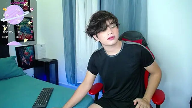 Snapshot of andyboy- chatting on February 26, 9:31 pm andyboy- online show from February 26, 9:31 pm