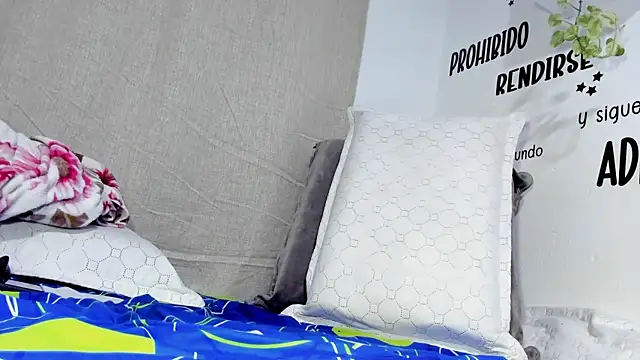 Snapshot of Aronxxs chatting on January 7, 9:58 am Aronxxs online show from January 7, 9:58 am