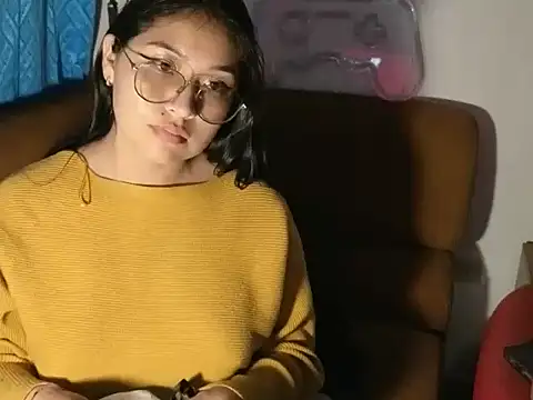 Caroll Luna online show from December 14, 4:45 am