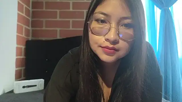 Caroll Luna online show from March 22, 5:41 pm