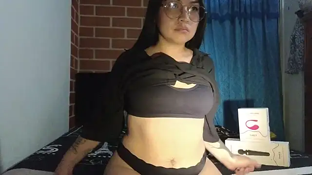 Caroll Luna online show from March 8, 4:23 am