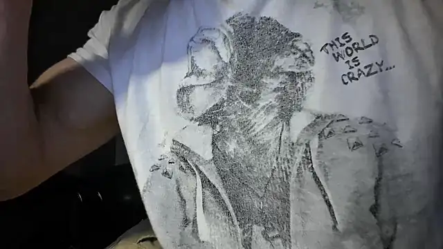 Snapshot of jeans466 chatting on May 31, 4:07 am jeans466 online show from May 31, 4:07 am