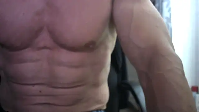 Snapshot of jeans466 chatting on July 9, 8:37 am jeans466 online show from July 9, 8:37 am