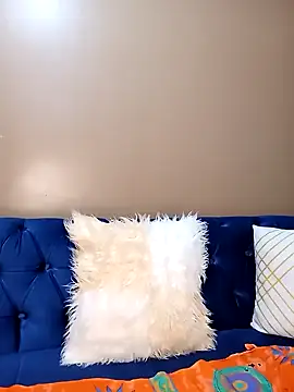 Ayrella02 online show from December 6, 1:46 am