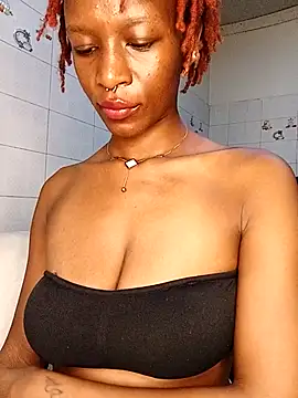 Ayrella02 online show from December 2, 1:17 am