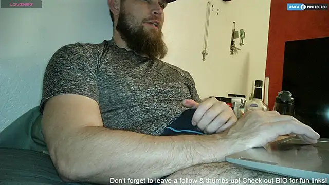 dikdowndaddy online show from April 5, 2:29 am
