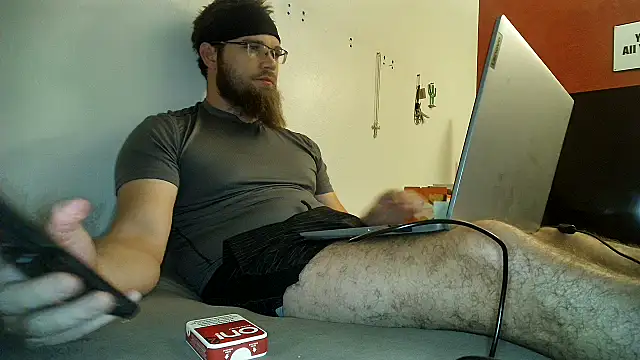 Snapshot of dikdowndaddy chatting on December 3, 8:00 am dikdowndaddy online show from December 3, 8:00 am