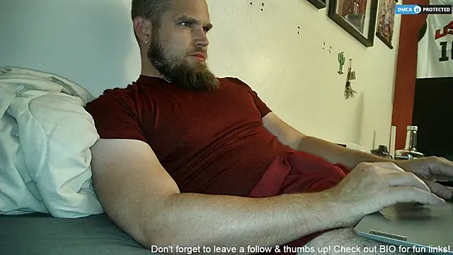 Snapshot of dikdowndaddy chatting on June 27, 12:11 pm dikdowndaddy online show from June 27, 12:11 pm