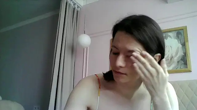 SunElizabeth online show from March 18, 6:50 am