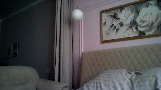 SunElizabeth online show from March 17, 4:40 am