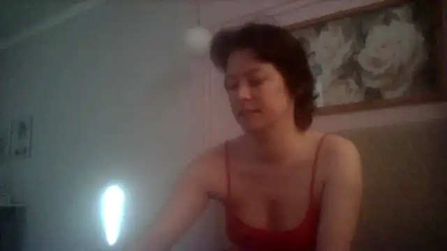 Snapshot of SunElizabeth chatting on July 11, 3:07 am SunElizabeth online show from July 11, 3:07 am
