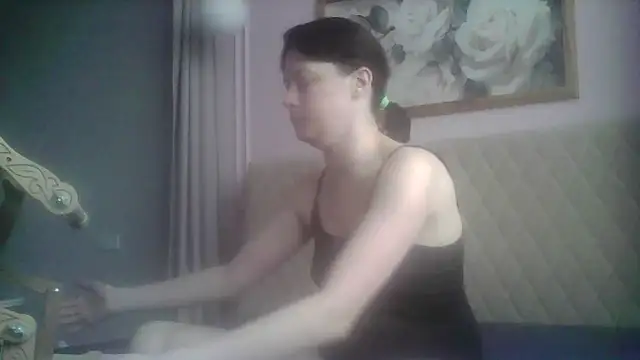 SunElizabeth online show from April 1, 11:33 am