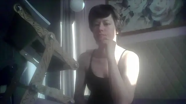 SunElizabeth online show from May 22, 2:31 am