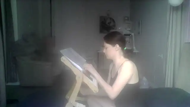 SunElizabeth online show from April 8, 4:36 am