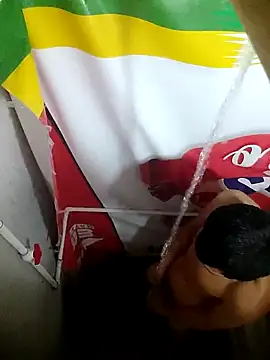 008Alexan online show from February 26, 6:48 pm