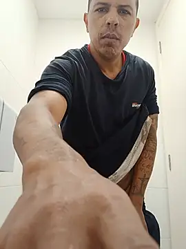 Seductiveblack online show from August 3, 10:43 am