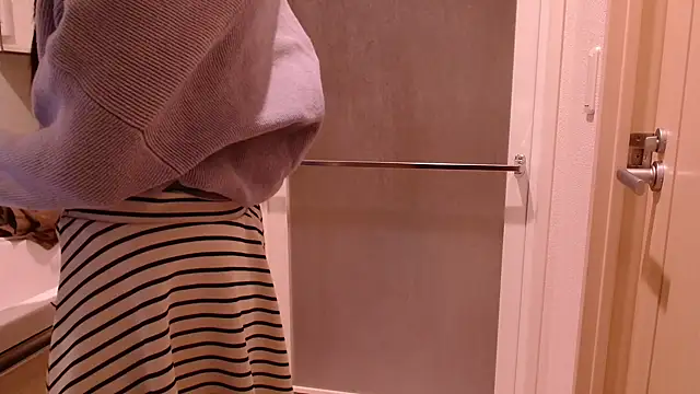 Snapshot of Ashinaga_oj chatting on January 14, 11:53 am Ashinaga oj online show from January 14, 11:53 am