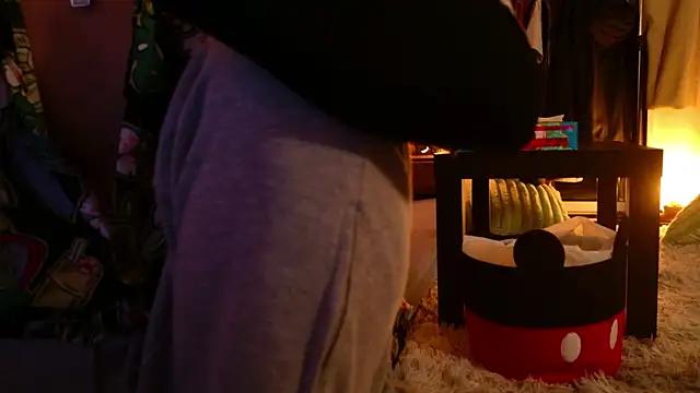 Snapshot of Ashinaga_oj chatting on February 13, 9:41 am Ashinaga oj online show from February 13, 9:41 am