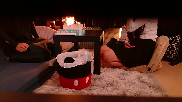 Snapshot of Ashinaga_oj chatting on December 5, 7:54 am Ashinaga oj online show from December 5, 7:54 am