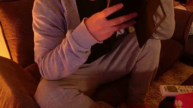 Snapshot of Ashinaga_oj chatting on January 10, 11:54 am Ashinaga oj online show from January 10, 11:54 am