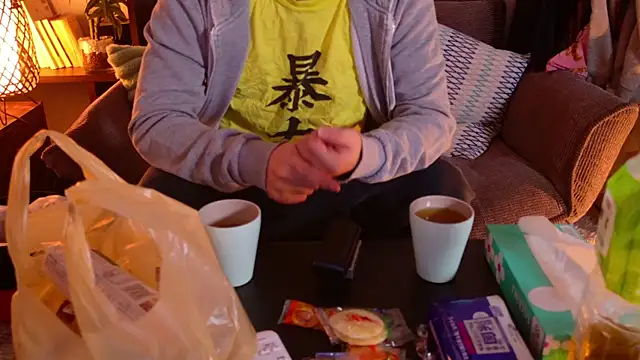 Snapshot of Ashinaga_oj chatting on December 21, 11:55 am Ashinaga oj online show from December 21, 11:55 am