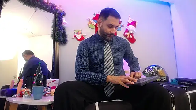 jonasbeards online show from December 2, 3:36 pm