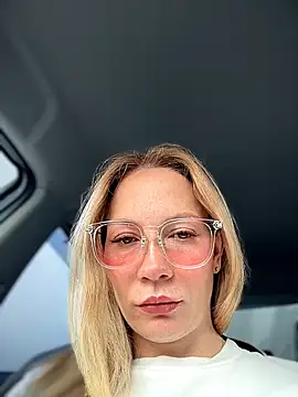 LavenderHot online show from June 21, 12:27 am