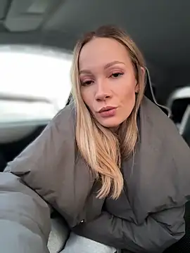 LavenderHot online show from December 18, 2:49 am