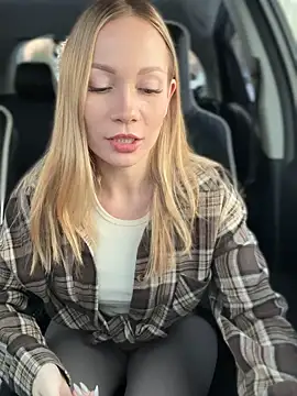 LavenderHot online show from November 17, 2:15 am