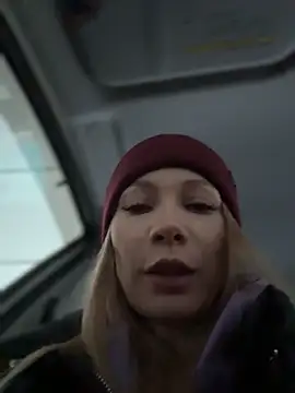 LavenderHot online show from March 8, 1:33 am