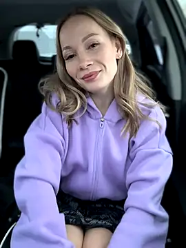 LavenderHot online show from November 19, 2:11 am